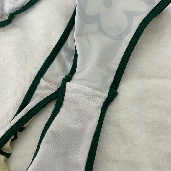 bikini set - Picture 3 of 3